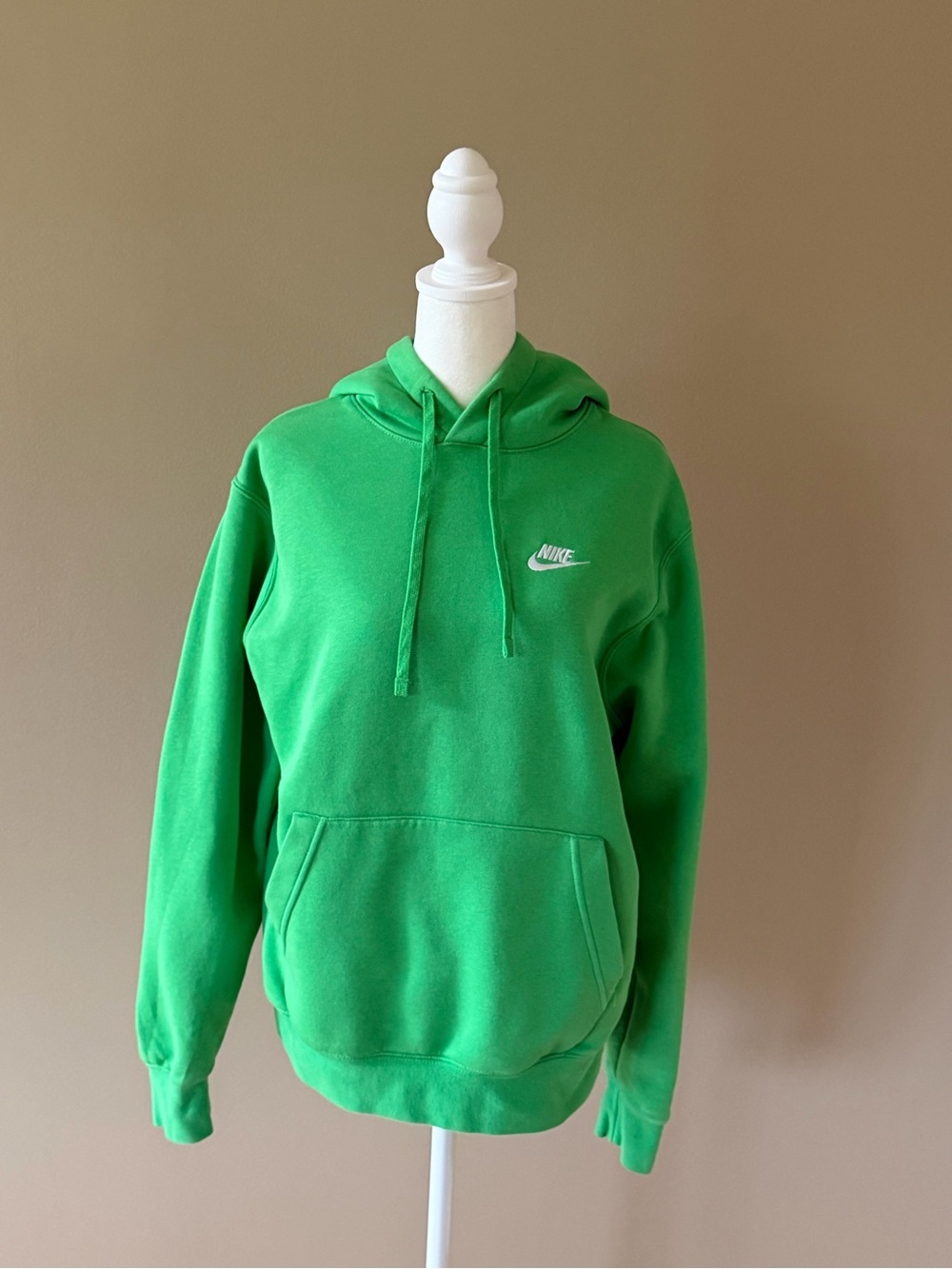 Nike Sportswear Club Fleece Green Pullover Hoodie